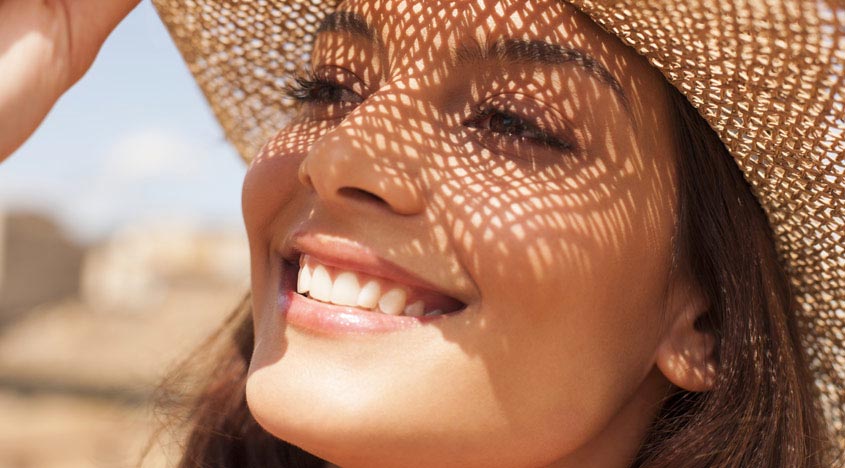کرم ضد آفتاب خوب برای محافظت از پوست و جلوگیری از لک و چین و چروک